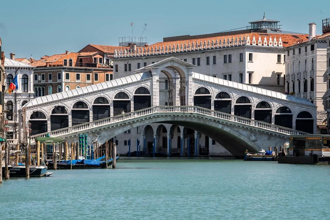 ***  Al Gazzettino Hotel Venice Italy